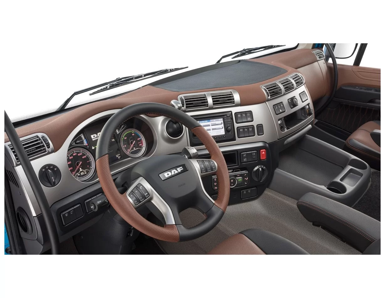 Daf CF 2014 Inleg dashboard Interieurset aansluitend en pasgemaakt op he -Parts - 1
