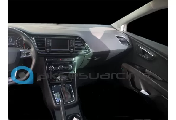 Seat Leon 01.2014 Inleg dashboard interieurset aansluitend en pasgemaakt op he 14-Parts - 1 Seat Leon 01.2014 Inleg dashboard interieurset aansluitend en pasgemaakt op he 14-Parts - 1