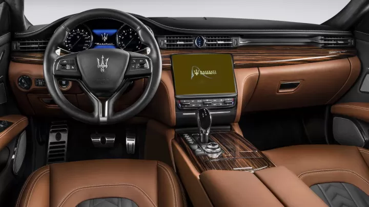 Maserati Quattroporte 2018 - Present Multimedia 8,4" ExtraShield Screeen Protector - 1