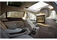Mercedes-Benz S-class (W222/X222/C217/A217) 2013-2020 Passenger monitors (2pcs,) 10,2" ExtraShield Screeen Protector - 1 Mercedes-Benz S-class (W222/X222/C217/A217) 2013-2020 Passenger monitors (2pcs,) 10,2" ExtraShield Screeen Protector - 1