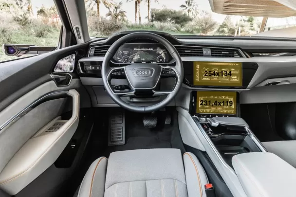 Audi E-tron 2018 - Present Multimedia + Climate-Control 10,1-8,6" ExtraShield Screeen Protector - 1 - Interior Dash Trim Kit